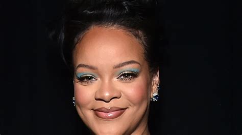 Rihanna Posts Topless Maternity Shoot on Instagram